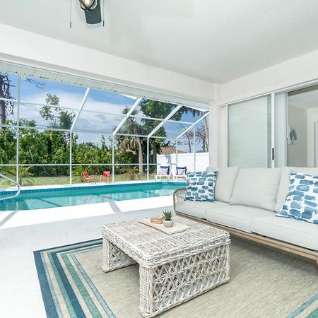 Beautiful Spacious Home! Close To Beaches - Heated Private Pool Энглвуд Экстерьер фото