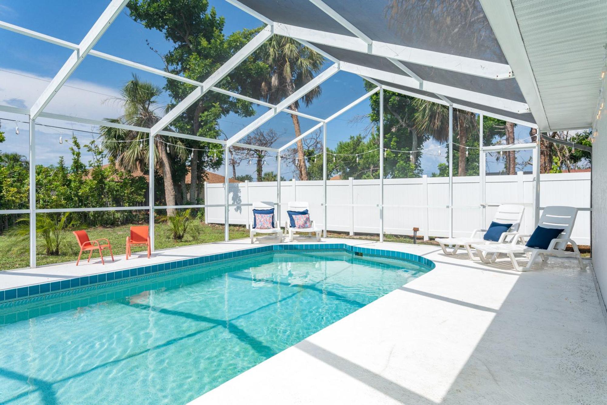 Beautiful Spacious Home! Close To Beaches - Heated Private Pool Энглвуд Экстерьер фото